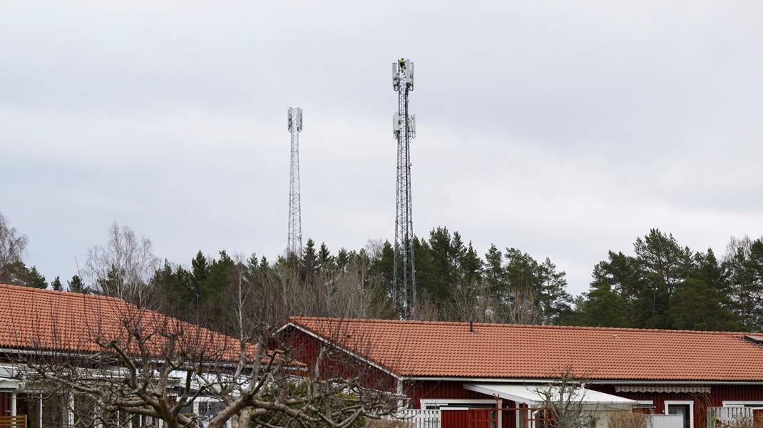 Post- och Telestyrelsen (PTS) gör bedömningen att 99,3 procent av hushållen – inte 99,9 som är målet –
 kommer att ha tillgång till 100 mbit/s uppkoppling nästa år. Men ett ytterligare stöd som öppnar för mobila lösningar är inte aktuellt. 