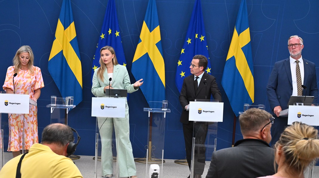 Statsminister Ulf Kristersson (M) höll på tisdagen pressträff tillsammans med energi- och näringsminister Ebba Busch (KD), arbetsmarknads- och integrationsminister Johan Pehrson (L) och Sverigedemokraternas gruppledare Linda Lindberg (SD). 