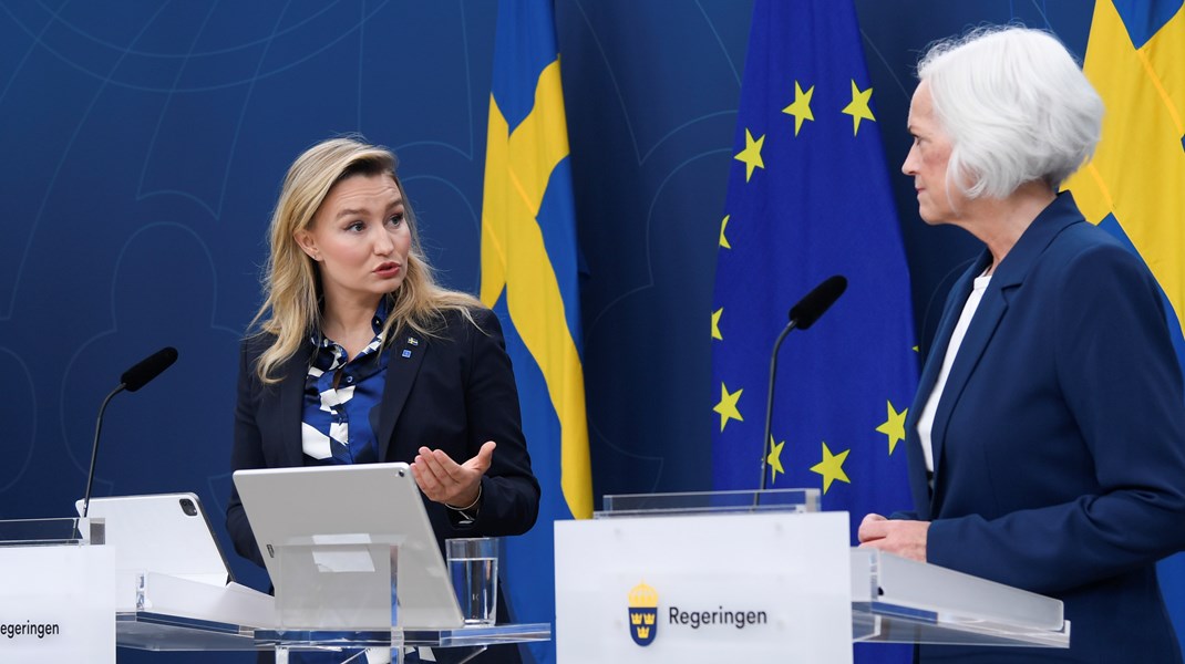 För ett år sedan presenterade Kristdemokraternas partiledare Ebba Busch och sjukvårdsminister Acko Ankarberg Johansson (KD) det ettåriga sektorsbidraget till vården. Nu förlängs det ytterligare ett år och i mindre skala.