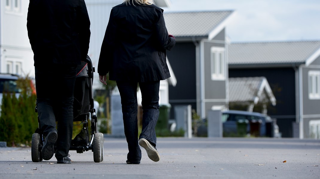 Allt färre får ta del av allt mindre i bostadsbidrag konstaterar Hyresgästföreningen. 