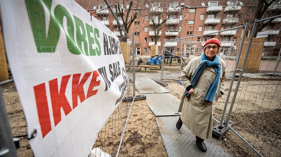 Mjölnerparken är ett av de områden i Köpenhamn där boende tvångsflyttats och omfattande renoveringar görs som ett sätt att försöka bekämpa gängkriminalitet och parallellsamhällen. 