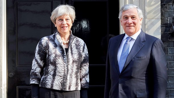 Antonio Tajani träffar Theresa May