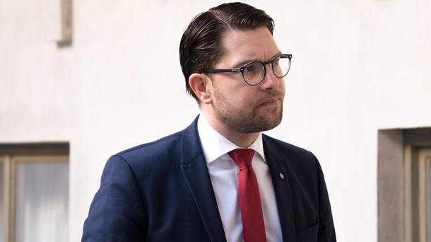 Jimmie Åkesson går oftare å regeringens linje än på Alliansens