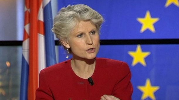 Anna Maria Corazza Bildt (M) skriver att hon är orolig för Italiens ökande avstånd till Europa.